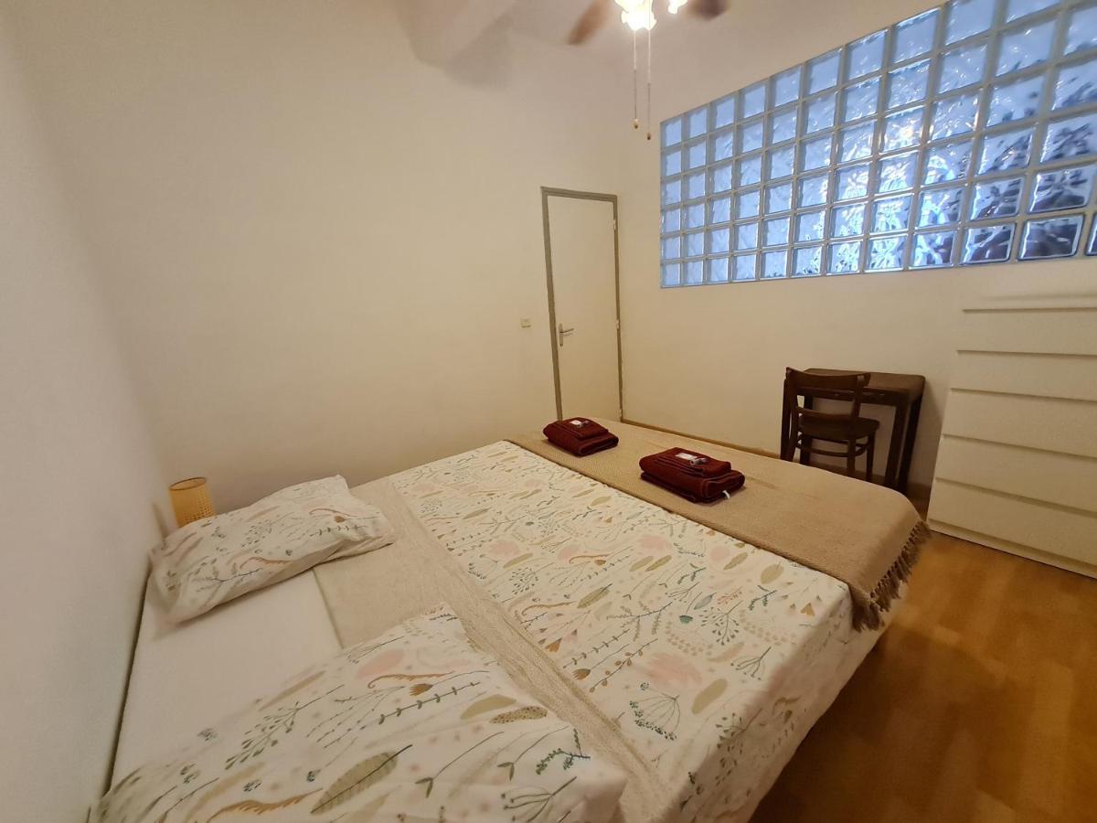 Charming Authentic In Location * Sete